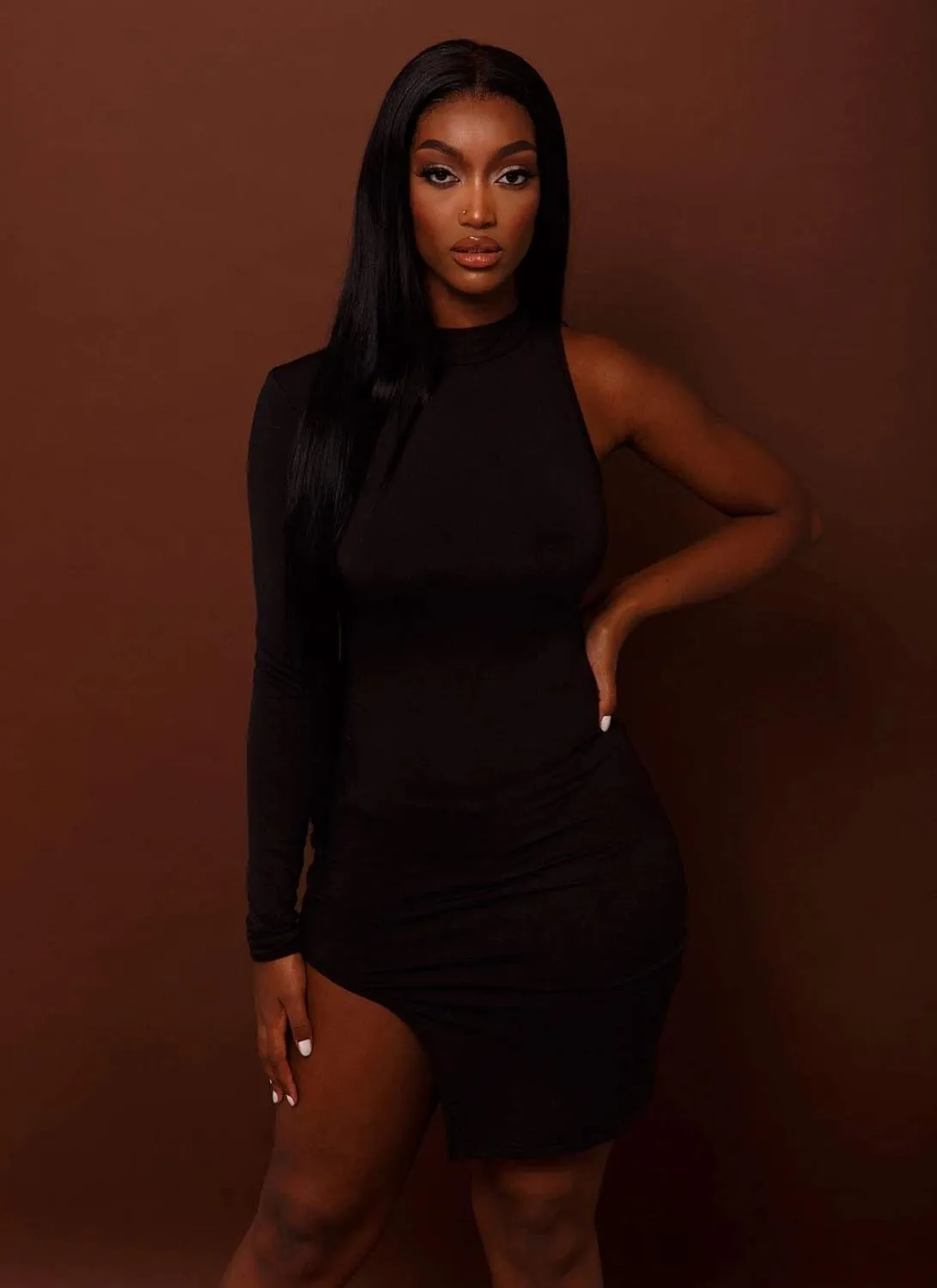 BYDIVA Classy One Shoulder Long Sleeve Bodycon Side Slit Party Dresses Clubwear