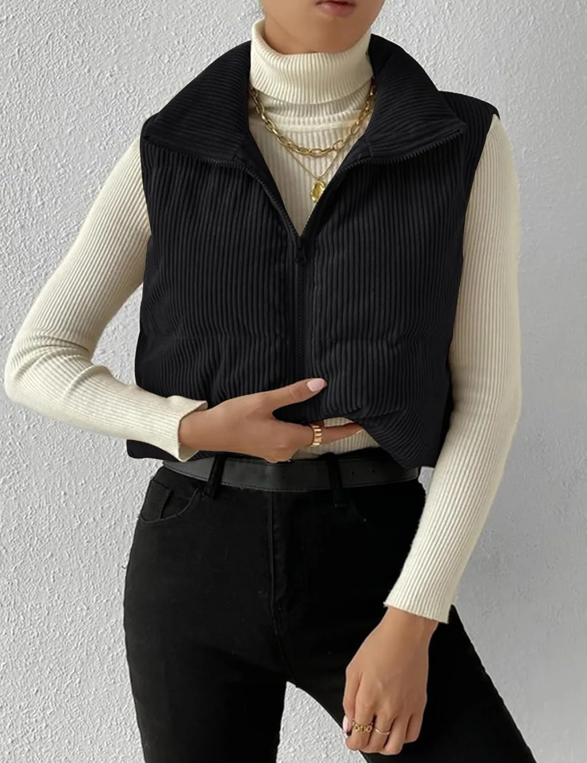 Gihuo Women's Corduroy Puffer Vest Cropped Stand Collar Zip Up Vest Quilted Sleeveless Jackets Gilet